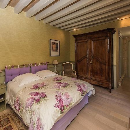 Chambres D'Hotes La Closerie Des Trois Marottes Melun Exterior photo
