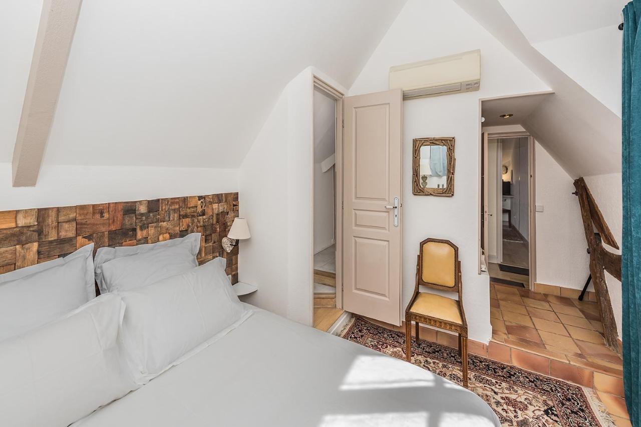 Chambres D'Hotes La Closerie Des Trois Marottes Melun Exterior photo